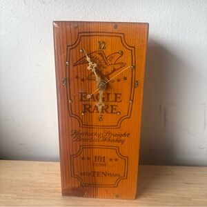 Vtg Eagle Rare Kentucky Straight Bourbon  Wooden Box with clock (RARE)